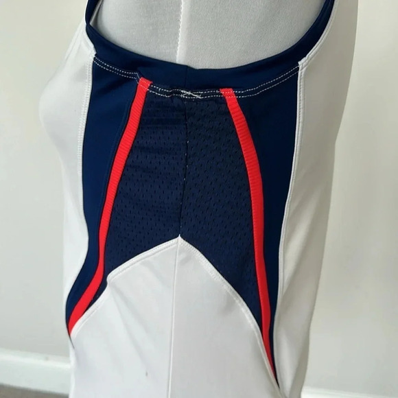 Tail White Golf Top Sz SM - Picture 4 of 7